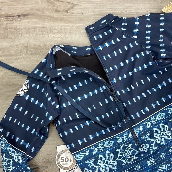 ☀️RIP CURL☀️ G BOMB L/SL BZIP UV SURFS - Picture 15 of 16